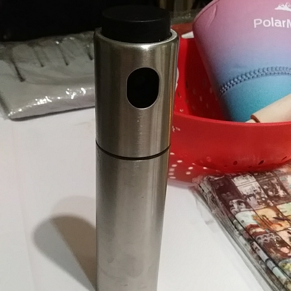 Bundle of kitchen accessories 14 pcs >$70 worth - Picture 9 of 16